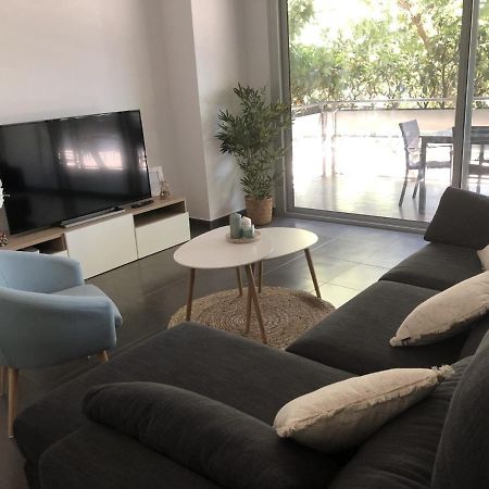 Standing Apartment Barcelona Forum ซานต์อาเตรียเดเบซอซ ภายนอก รูปภาพ