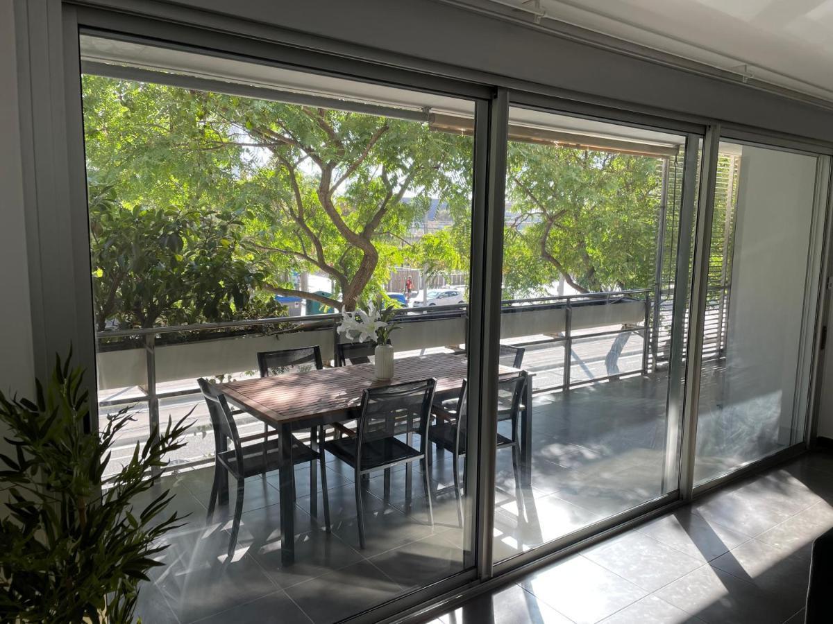 Standing Apartment Barcelona Forum ซานต์อาเตรียเดเบซอซ ภายนอก รูปภาพ