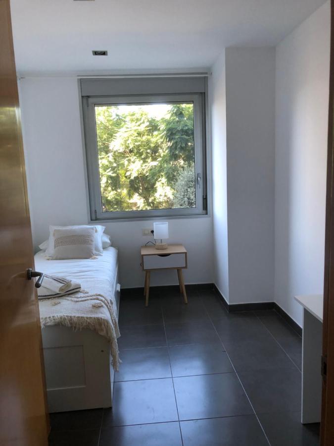 Standing Apartment Barcelona Forum ซานต์อาเตรียเดเบซอซ ภายนอก รูปภาพ