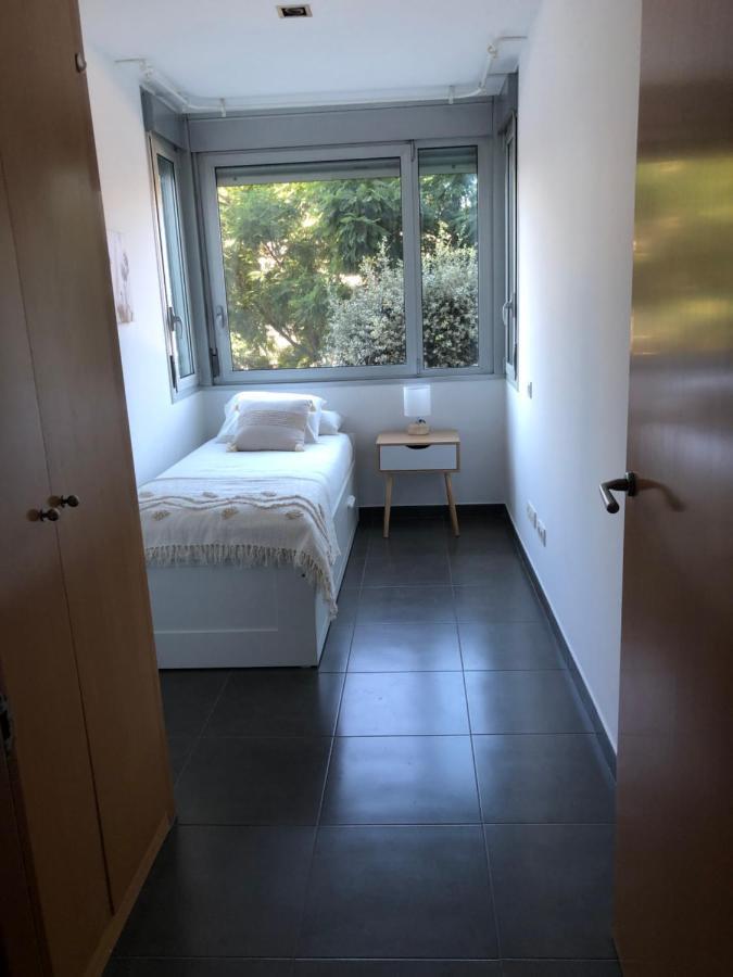 Standing Apartment Barcelona Forum ซานต์อาเตรียเดเบซอซ ภายนอก รูปภาพ